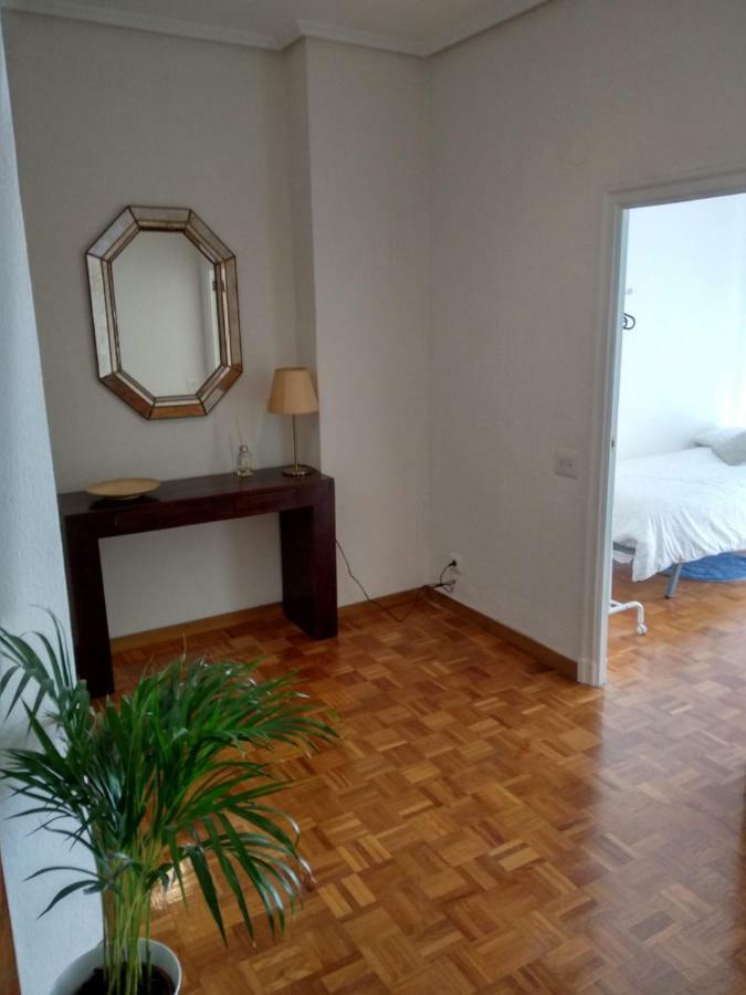 Km0 Centro Ciudad Apartment บาเลนเซีย ภายนอก รูปภาพ